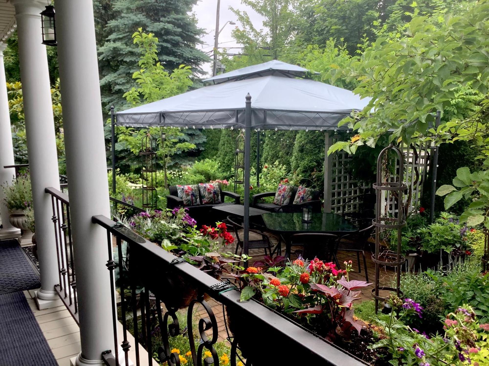 Via Veneto - Old Town Bed & Breakfast Niagara-on-the-Lake Exterior foto